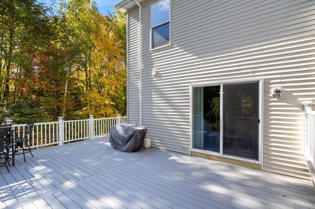 33 Sampson Road, Rochester, NH 03867