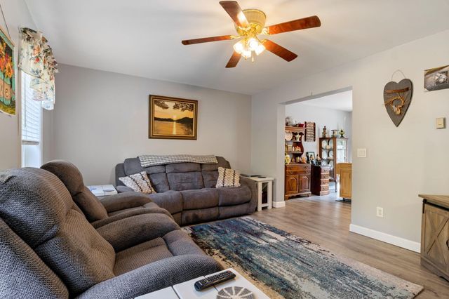 33 Sampson Road, Rochester, NH 03867