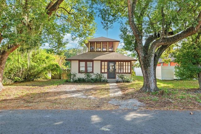 5328 17TH STREET, Zephyrhills, FL 33542