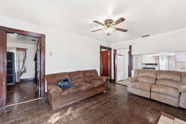 5328 17TH STREET, Zephyrhills, FL 33542