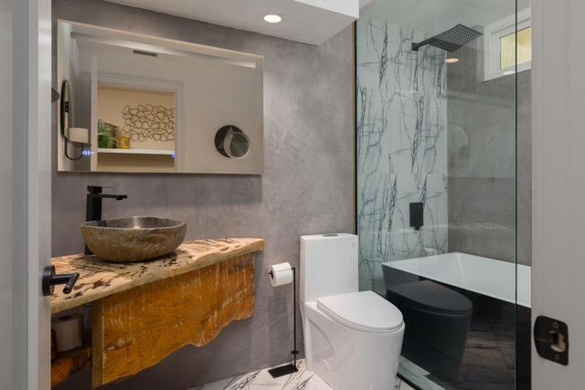 201 Augusta Drive, Palm Desert, CA 92211