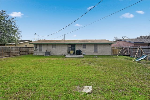 1213 SALEM Dr, Corpus Christi, TX 78412