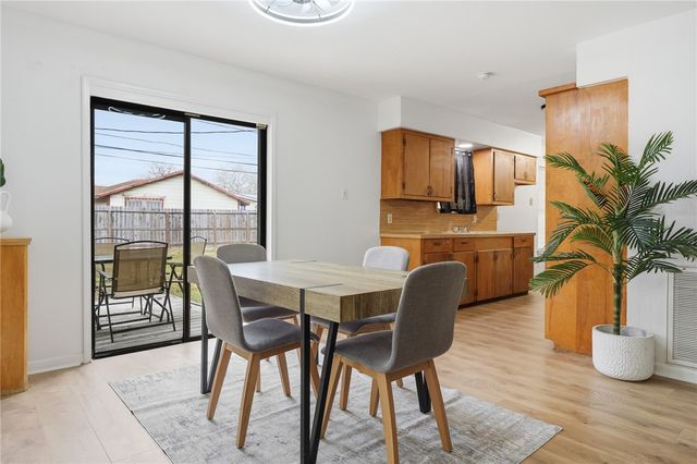 1213 SALEM Dr, Corpus Christi, TX 78412