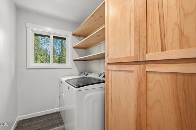 2788 Midway Avenue, Grants Pass, OR 97527