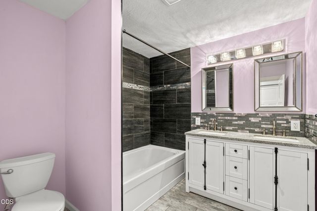 2788 Midway Avenue, Grants Pass, OR 97527