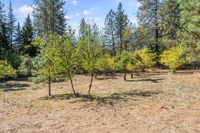 2788 Midway Avenue, Grants Pass, OR 97527