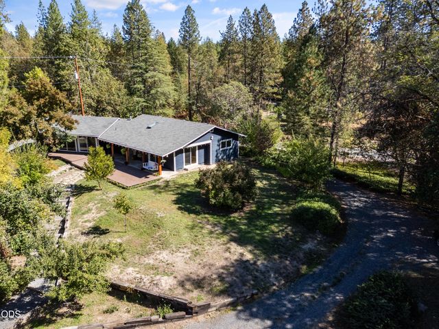 2788 Midway Avenue, Grants Pass, OR 97527