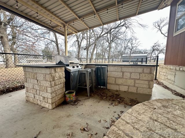 4770 Angler Circle, Kingston, OK 73439