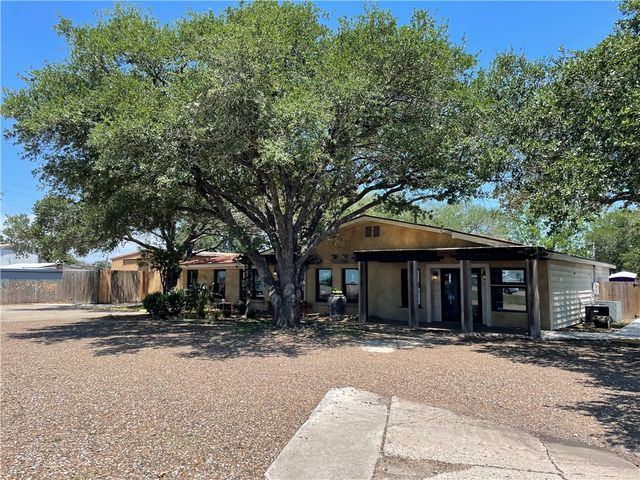 15210 Northwest Blvd, Robstown, TX 78380