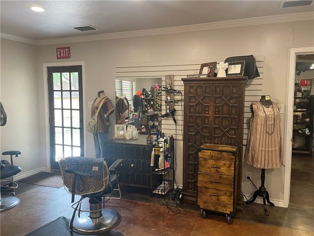 15210 Northwest Blvd, Robstown, TX 78380
