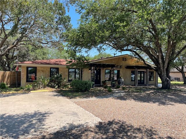 15210 Northwest Blvd, Robstown, TX 78380