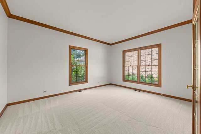 1524 Lloyd Court, Wheaton, IL 60189