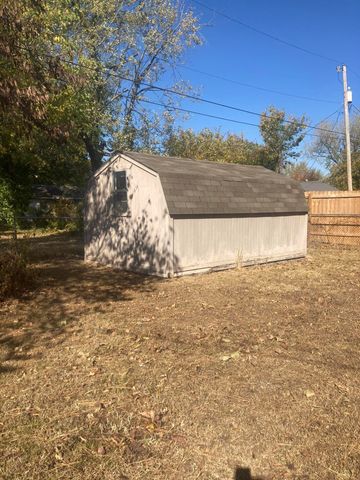 712 C St SE, Miami, OK 74354