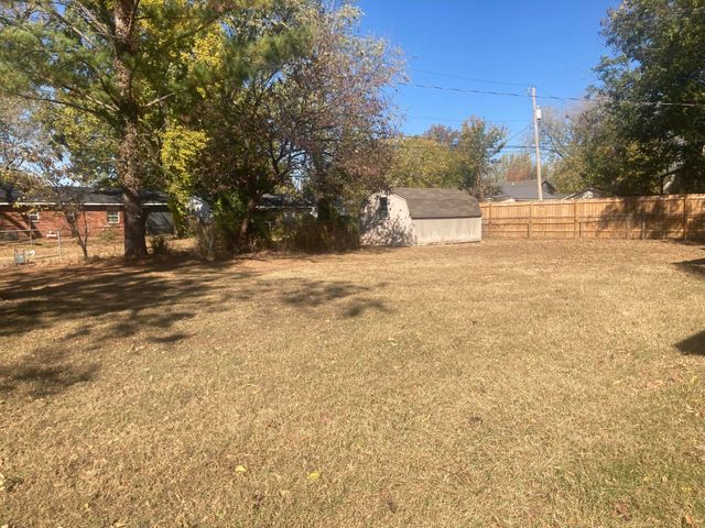 712 C St SE, Miami, OK 74354