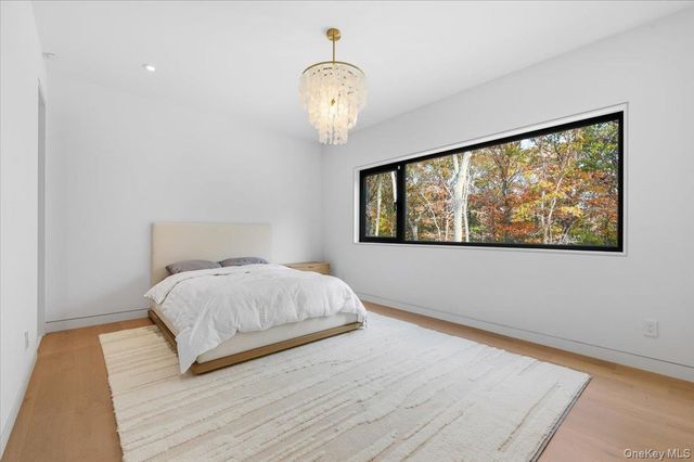 21 Westwood Road, Wainscott, NY 11975