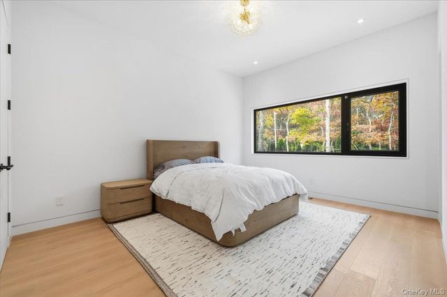 21 Westwood Road, Wainscott, NY 11975