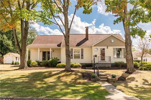 884 W College Road, Alliance, OH 44601