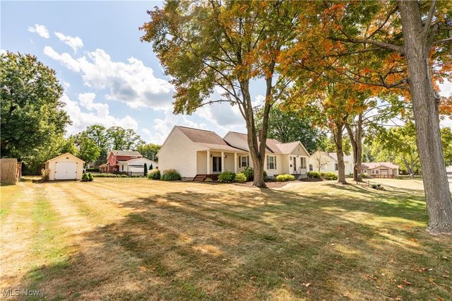 884 W College Road, Alliance, OH 44601