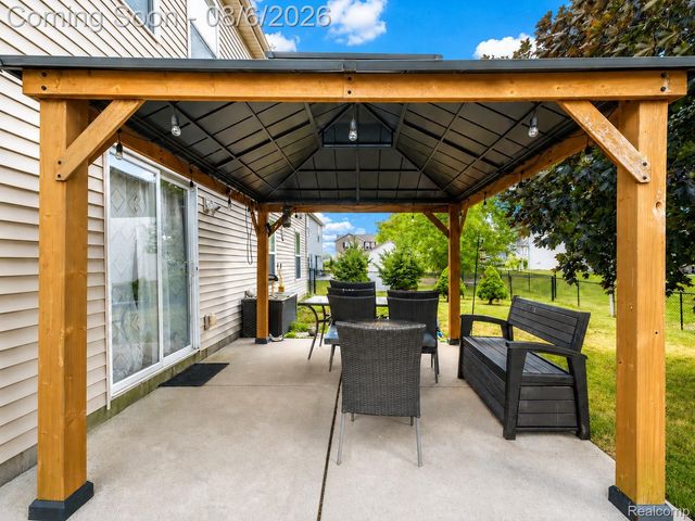 3067 Elk Creek Drive, Clayton Charter Township, MI 48473