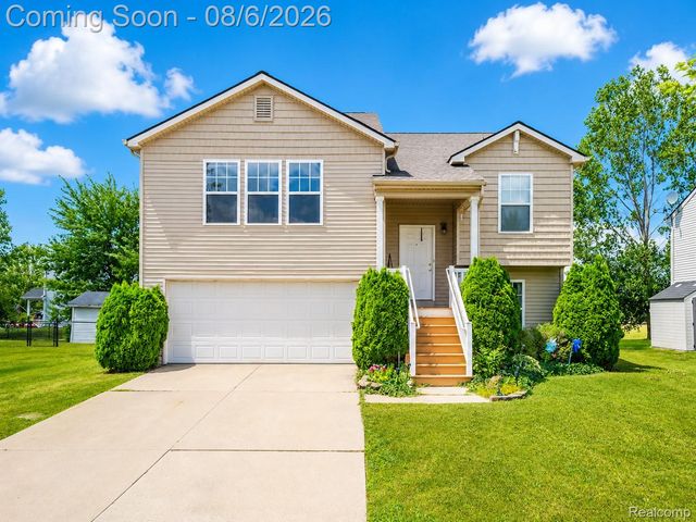 3067 Elk Creek Drive, Clayton Charter Township, MI 48473
