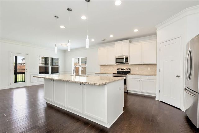 4171 Towncastle Lane, Buford, GA 30518