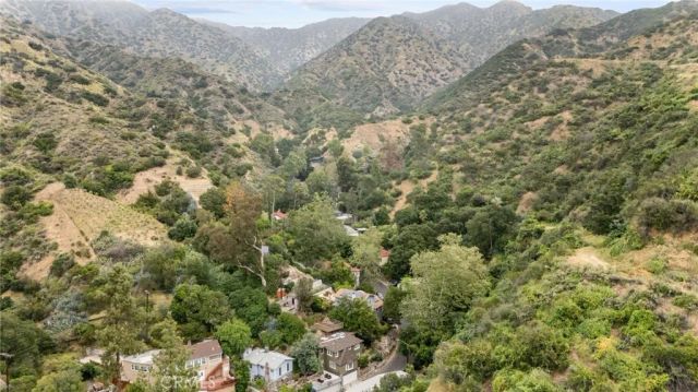 721 Country Club, Burbank, CA 91501