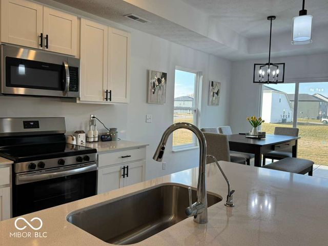 876 Garrow Drive, Westfield, IN 46074