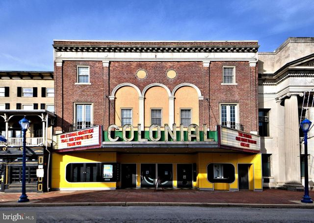 2 E HIGH ST, Phoenixville, PA 19460