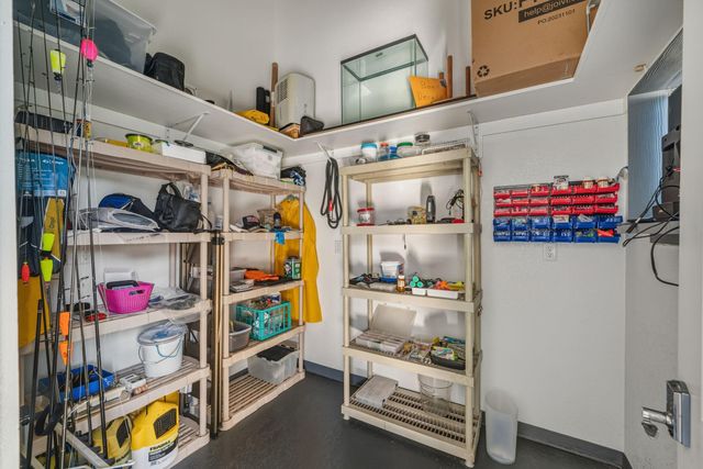 923 Short Reach Drive, Tiki Island, TX 77554