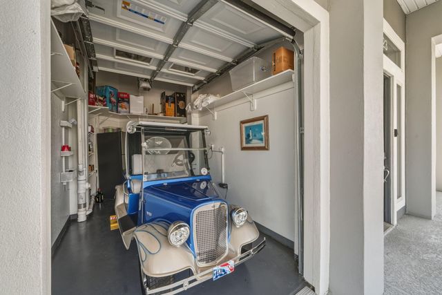 923 Short Reach Drive, Tiki Island, TX 77554