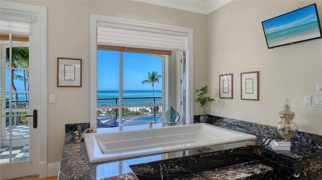 1067 WESTWAY DRIVE, Sarasota, FL 34236