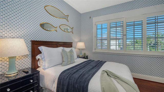 1067 WESTWAY DRIVE, Sarasota, FL 34236