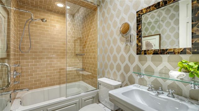 1067 WESTWAY DRIVE, Sarasota, FL 34236