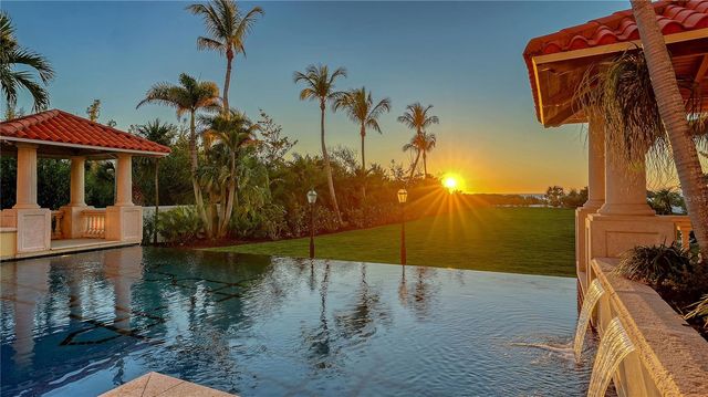 1067 WESTWAY DRIVE, Sarasota, FL 34236