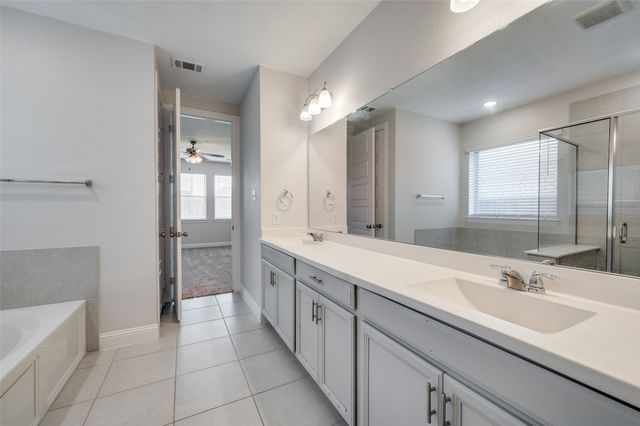1600 Canter Court, Aubrey, TX 76227