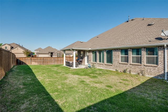1600 Canter Court, Aubrey, TX 76227