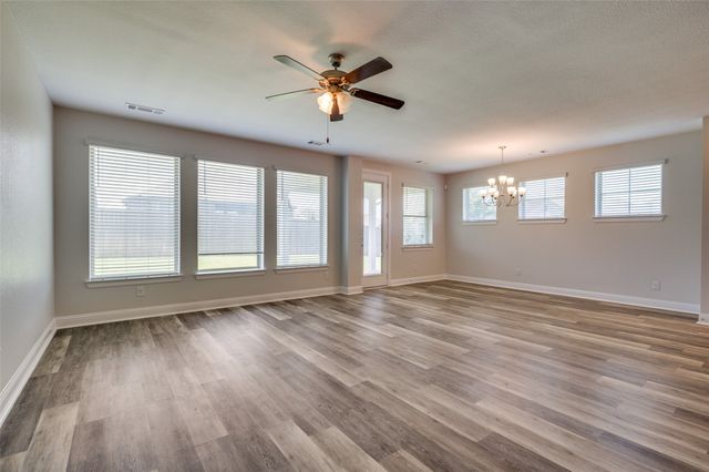 1600 Canter Court, Aubrey, TX 76227