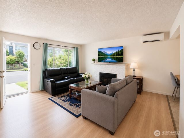 10246 RENTON AVE S, Seattle, WA 98178
