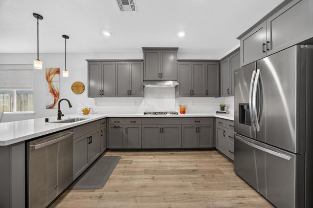 1452 Carson River Loop, Lincoln, CA 95648