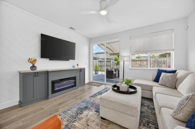 1452 Carson River Loop, Lincoln, CA 95648