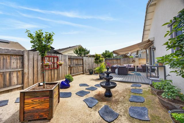 1452 Carson River Loop, Lincoln, CA 95648