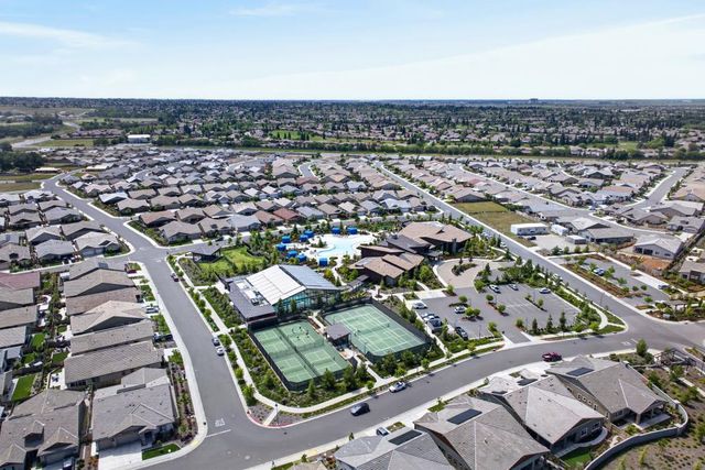 1452 Carson River Loop, Lincoln, CA 95648