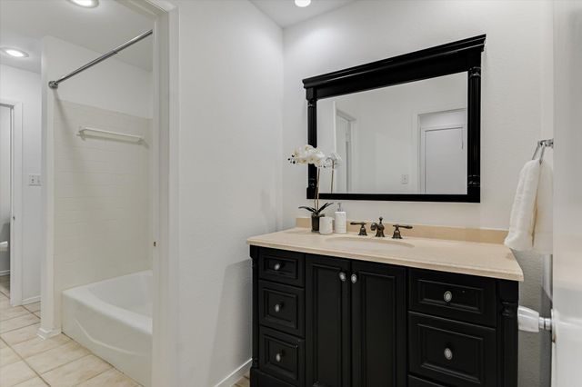 3207 Eanes Circle CIR, Austin, TX 78746