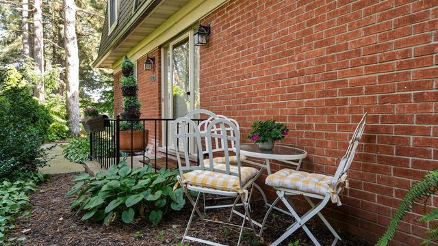 3320 Alpine Drive, Ann Arbor, MI 48108