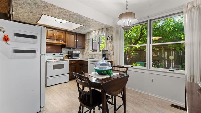 3320 Alpine Drive, Ann Arbor, MI 48108