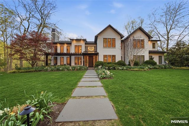 60 Anderson Avenue, Closter, NJ 07624