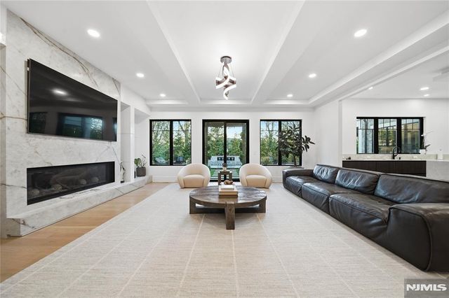 60 Anderson Avenue, Closter, NJ 07624