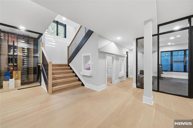 60 Anderson Avenue, Closter, NJ 07624