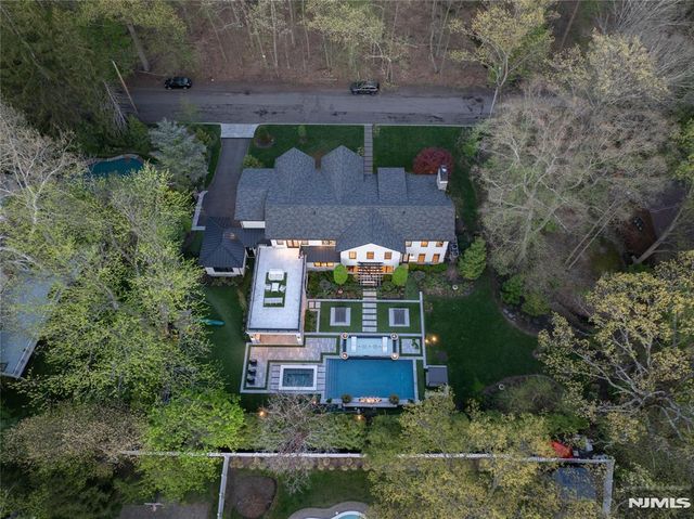 60 Anderson Avenue, Closter, NJ 07624