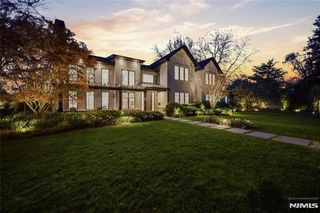 60 Anderson Avenue, Closter, NJ 07624